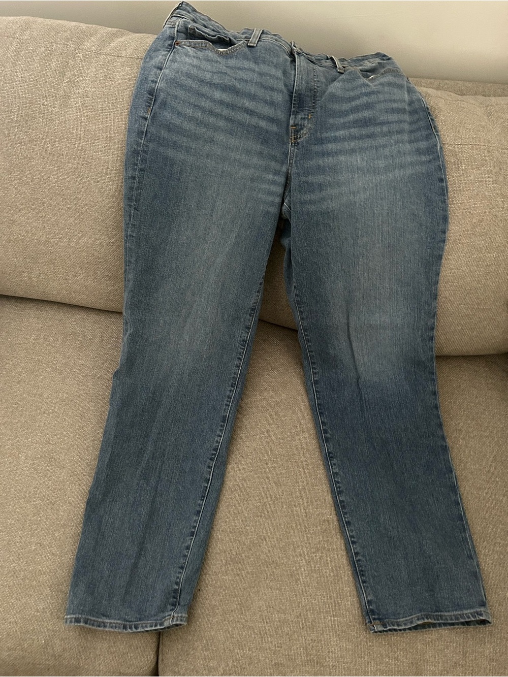 Old Navy OG Loose high-rise Women's Jeans in Faded Blue. Size 14 tall